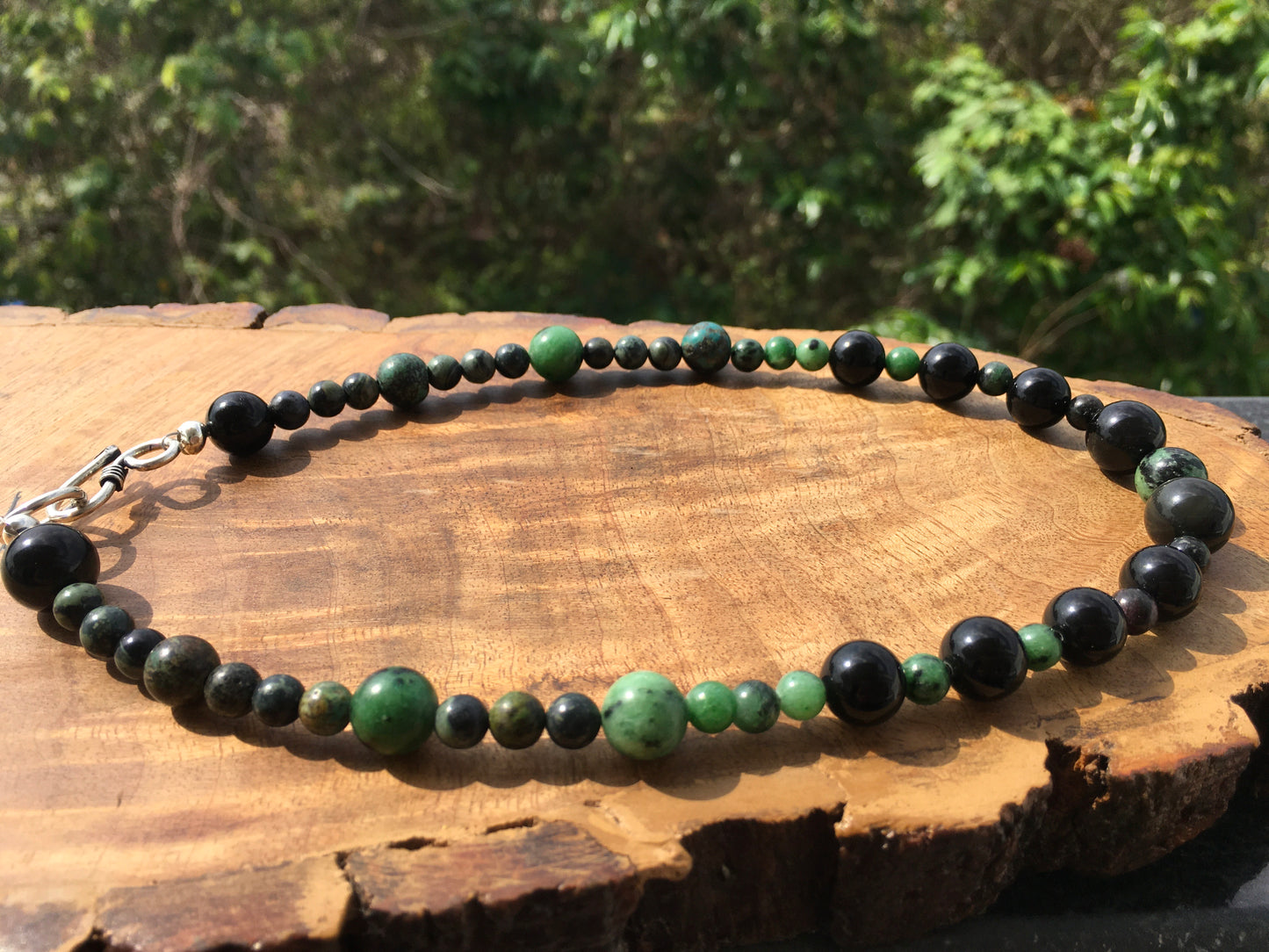This necklace is for you, if you require healing,protection, self care, stress relief,vitality and centering. It will help to boost creativity and confidence,while aNecklacesSpectakSahara Sheild
