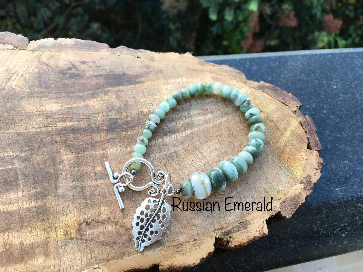 Wrap yourself in the vibrant energy of Russian Emeralds, promoting emotional balance,love and harmony. This stunning bracelet resonates with the heart chakra and proBraceletsSpectakEkaterina