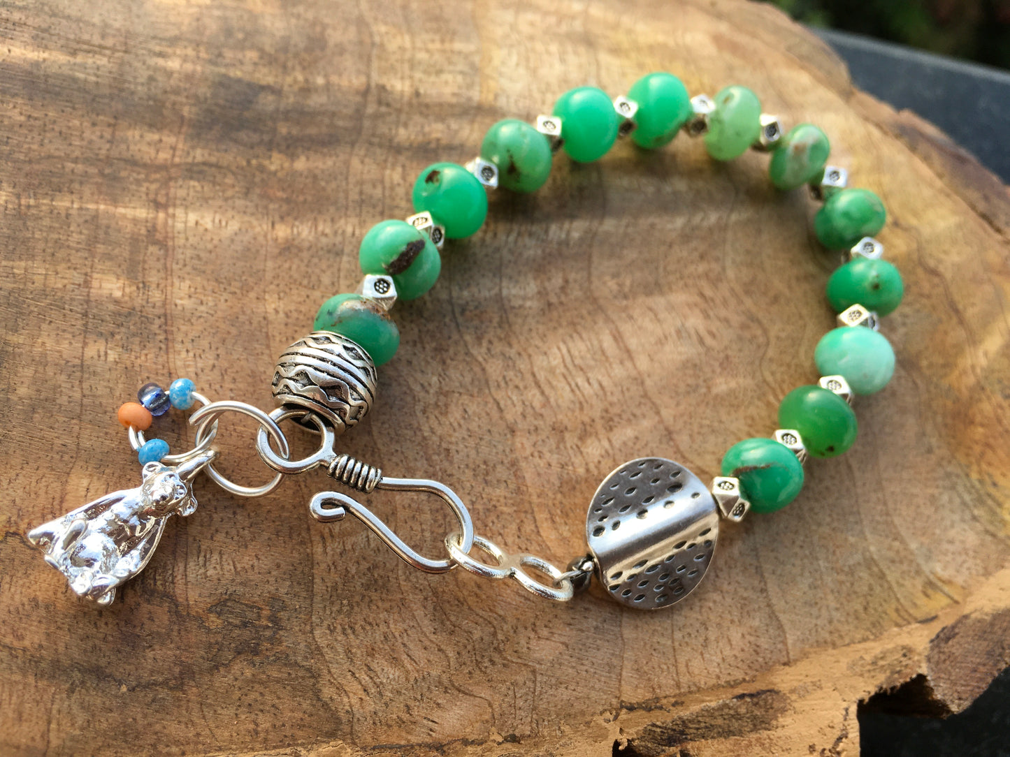 Wear this Chrysoprase bracelet when you need that extra boost of confidence, it is connected with the heart chakra and thus supports you when you need to connect to BraceletsSpectakAphrodite