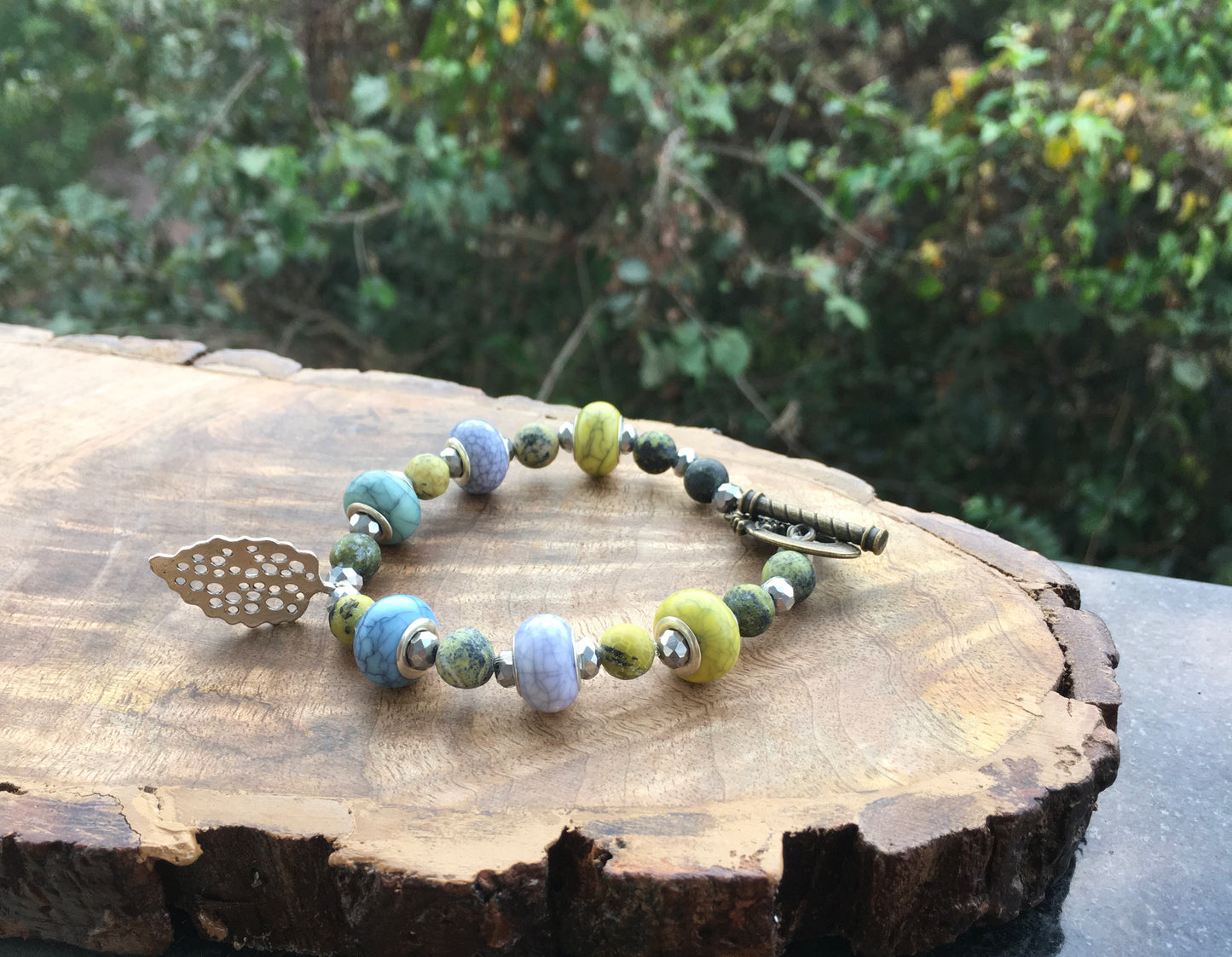 May this clear Quartz bracelet bring light and wisdom into your life. Allow it to manifest with ease , all that is required for your highest good.
Chakra: root, sacrBraceletsSpectakMagic Sunrise