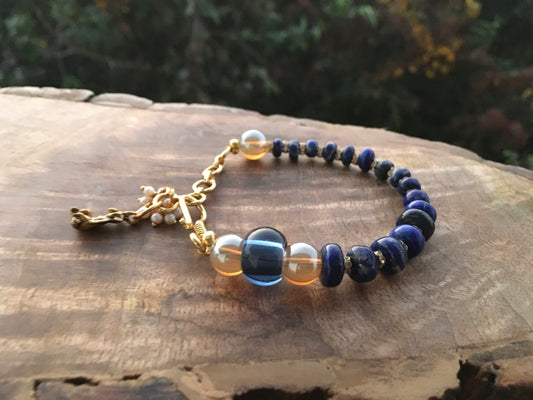 Lapis Lazuli was always a favored choice for mystics and royal families. It’s calming energies and connections with wisdom benefits the wearer in many ways. By balanBraceletsSpectakMystic Blues