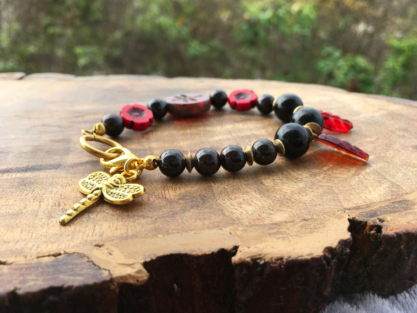 May this Obsidian and Garnet bracelet ground and center you. Garnet protects you from destructive thoughts. Amplifying motivational drive to help you to achieve yourBraceletsSpectakRed Dragon