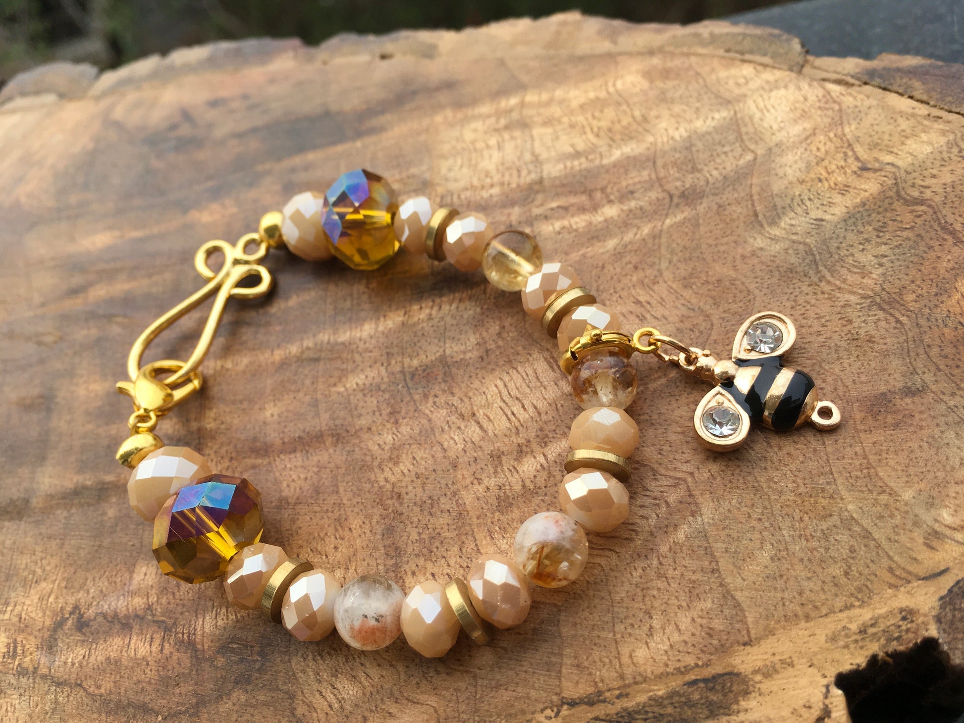 May this citrine bracelet remove all financial difficulties from your life. Citrine is known as the wealth attractor, wearing it is said to bring good fortune, clariBraceletsSpectakBee mine