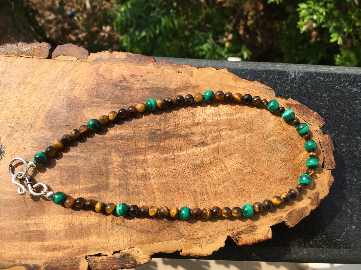 Wear this stunning malachite and tiger eye necklace if you require energy and motivation. The chi in tigers eye is beneficial if you’re feeling lethargic and sluggisNecklacesSpectakEarth Borne