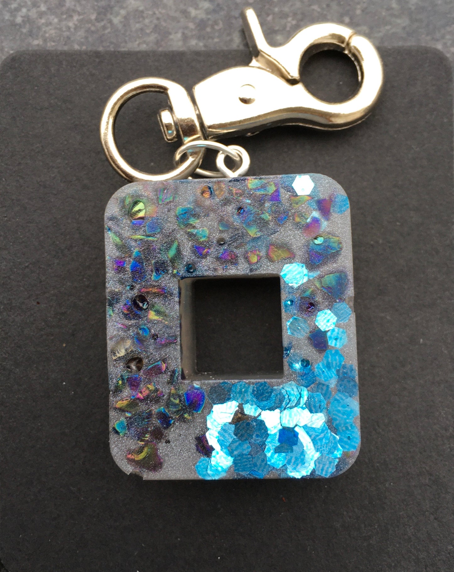 Hit the brakes on stress and negativity with our symbolic STOP keychain, with crystal chipsKeychainSpectakStop