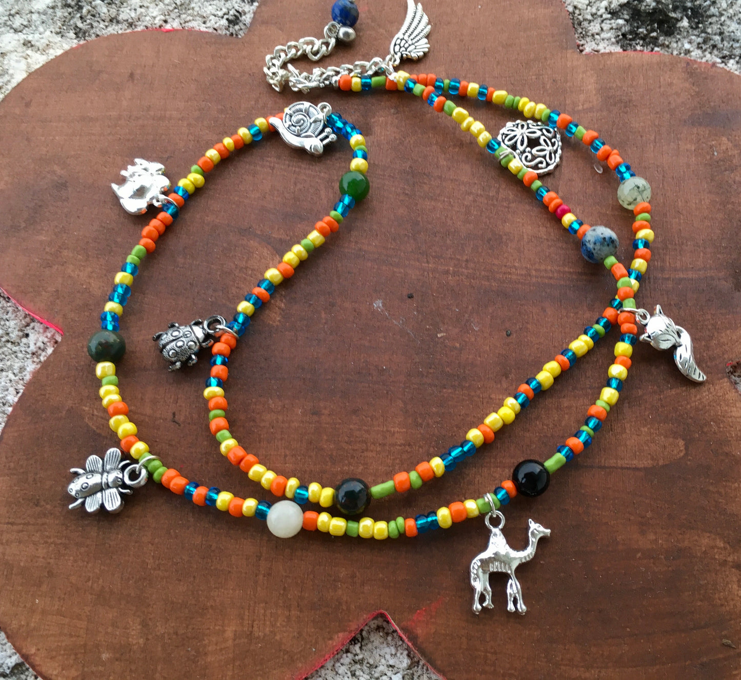 Embrace the energies of compassion,wisdom and protection of the goddess Tara with our one of a kind, multi crystal belly chain.Belly chainSpectakTara’