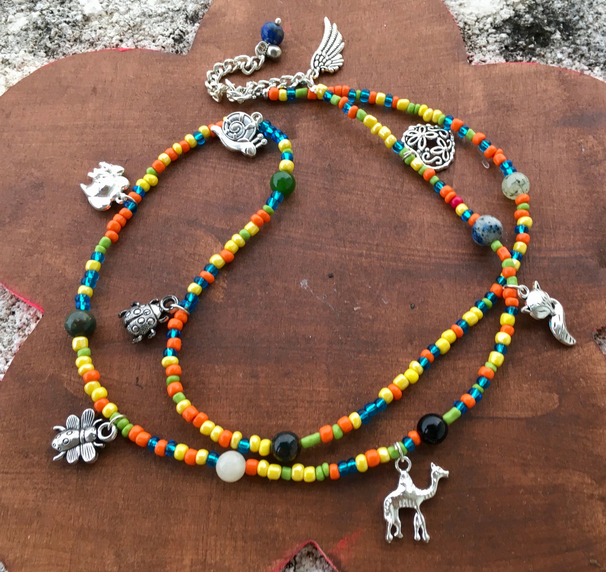 Embrace the energies of compassion,wisdom and protection of the goddess Tara with our one of a kind, multi crystal belly chain.Belly chainSpectakTara’